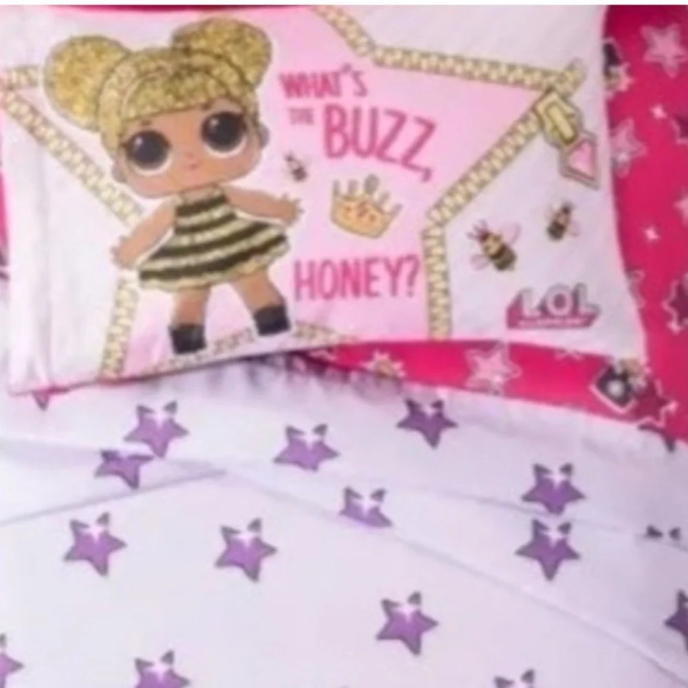 L.O.L. Surprise! Twin Glitterful Comforter Bundle Set